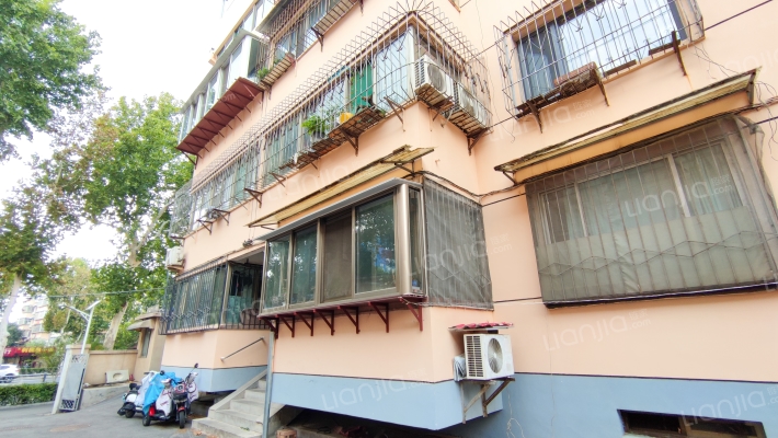 英雄山路48-1号外景图