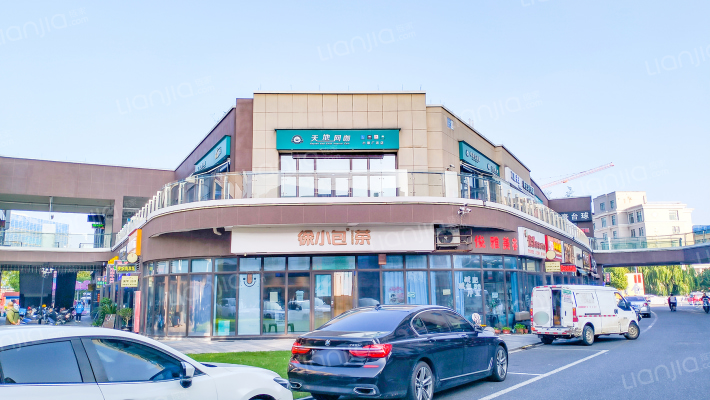 马桥小镇广场外景图