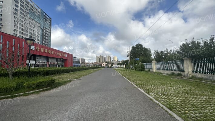 双子座商业广场外景图