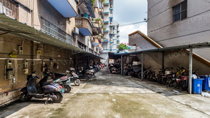 广西壮族自治区南宁木材厂华西生活区外景图