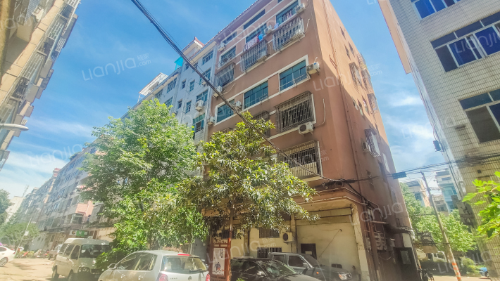 辰龙公寓外景图