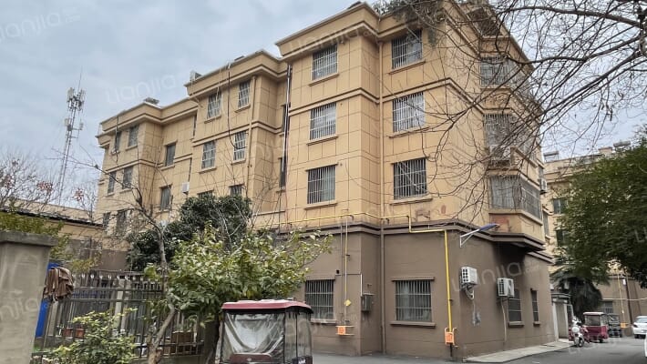 安泰苑小区外景图