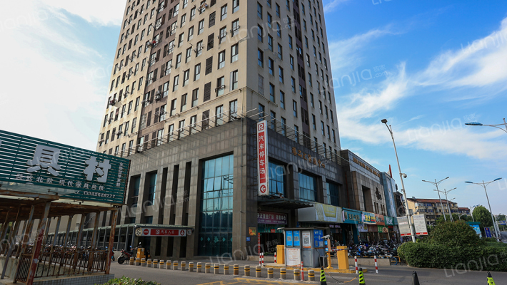 天正置业广场外景图