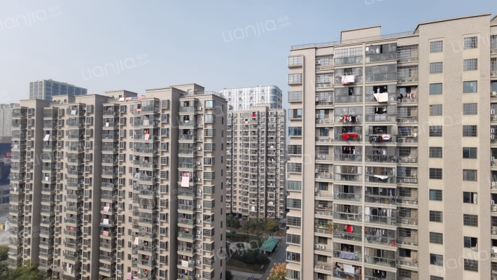 汀洲花苑北外景图