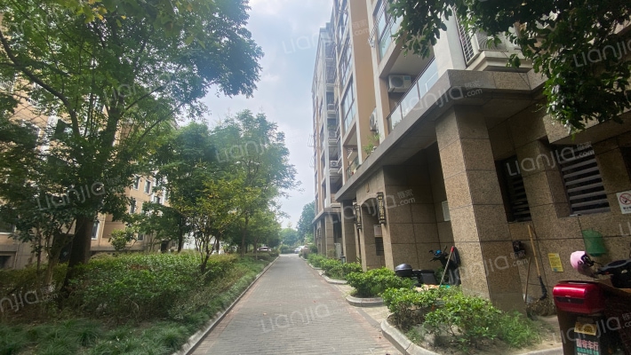 文华公寓外景图