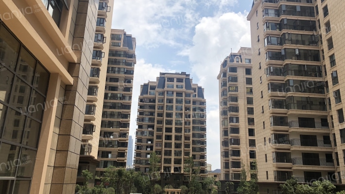 中铁水岸青城一期外景图