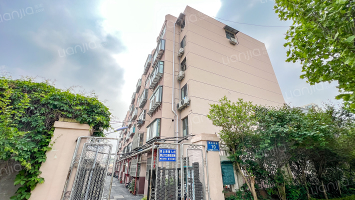 泰山学院附中学家属院外景图