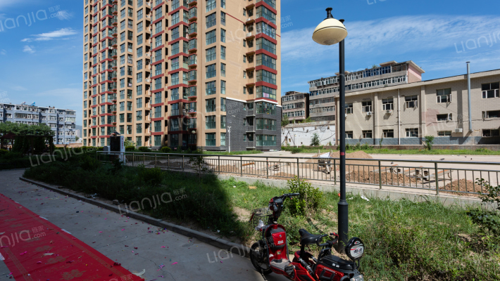 鵬跃龍城外景图