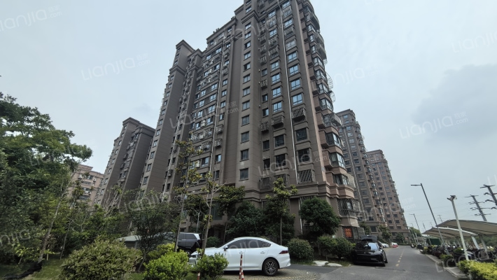 品尚雅居外景图