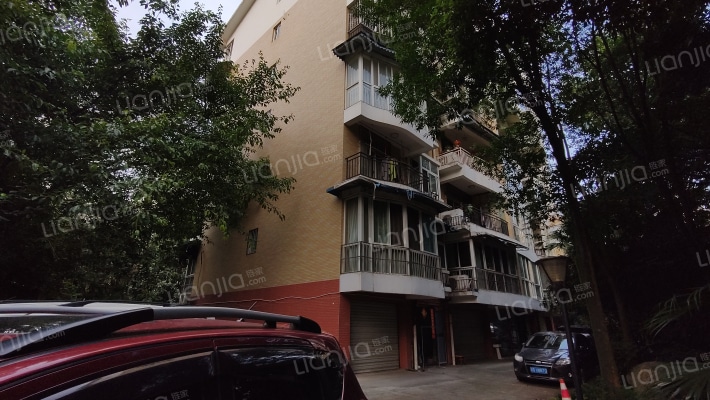 合龙街29号小区外景图