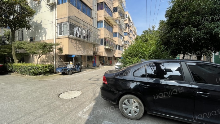 甸桥新村一区外景图