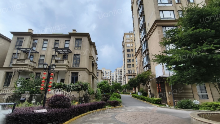 绿地潜溪花园外景图