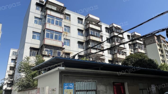 阜阳市一职高教职工宿舍外景图