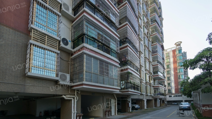 花城悦翠园外景图