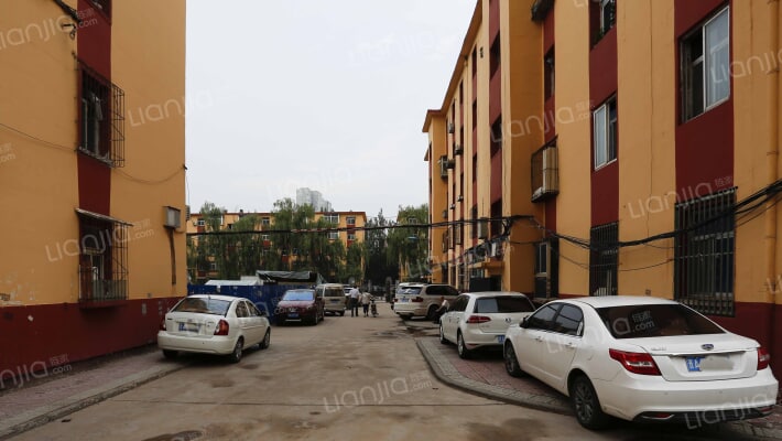 前进路5号院外景图