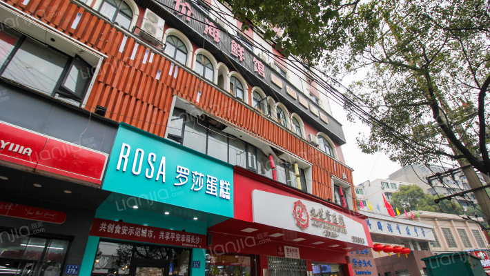 麓外教工宿舍外景图