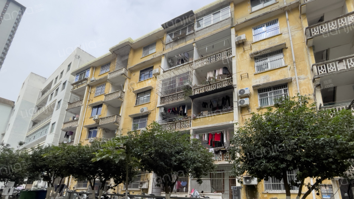 监狱局宿舍外景图