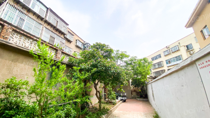 电影公司宿舍外景图