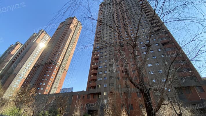 蓝天佳苑外景图