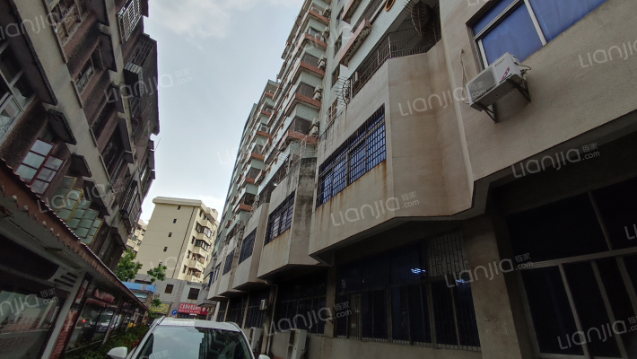 税务局宿舍外景图