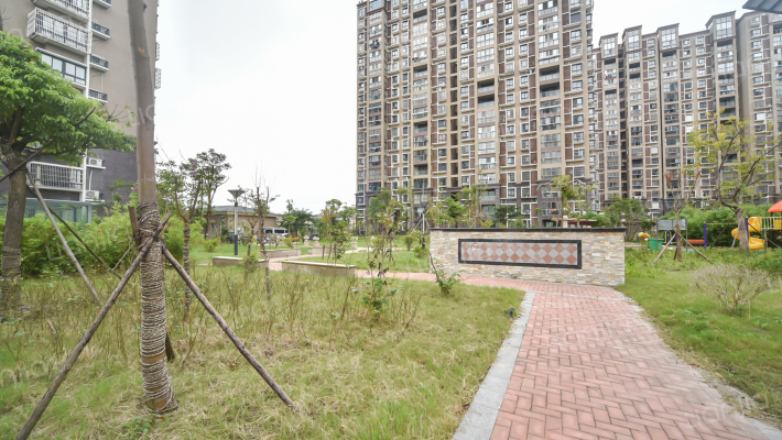 华兴水岸华庭外景图