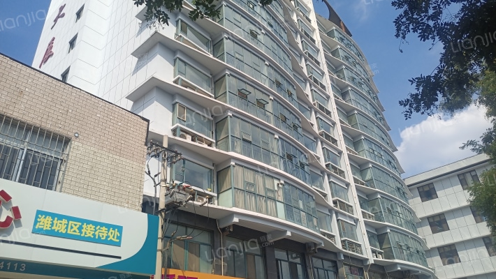 隆鑫大厦外景图