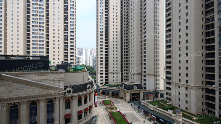 世界城香榭丽舍外景图