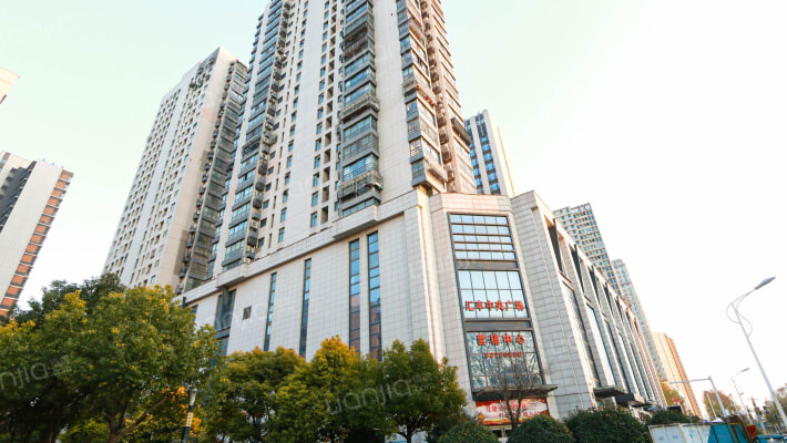 汇丰中央广场外景图