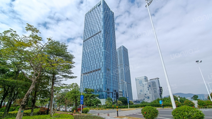 富力中心外景图