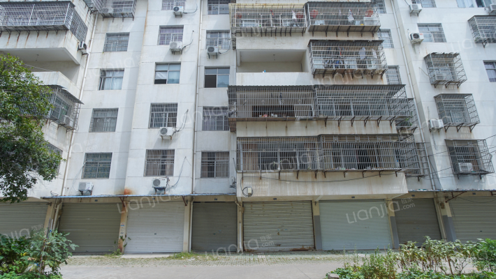 信美家园外景图