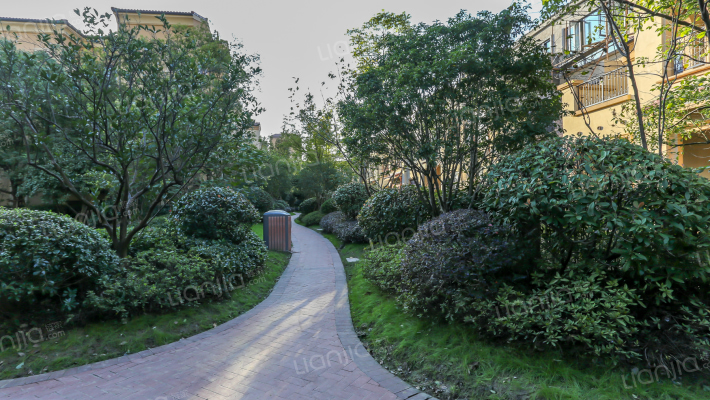 璞墅房源|户型图|小区车位|交通地址详情分析!