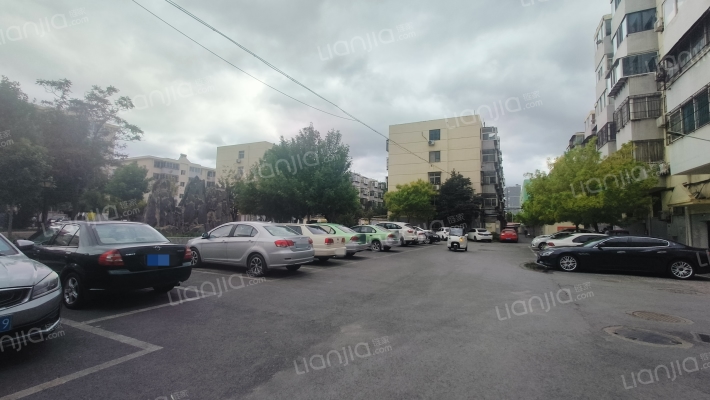 裕康小区外景图