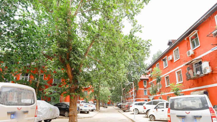 伊河路108号院外景图