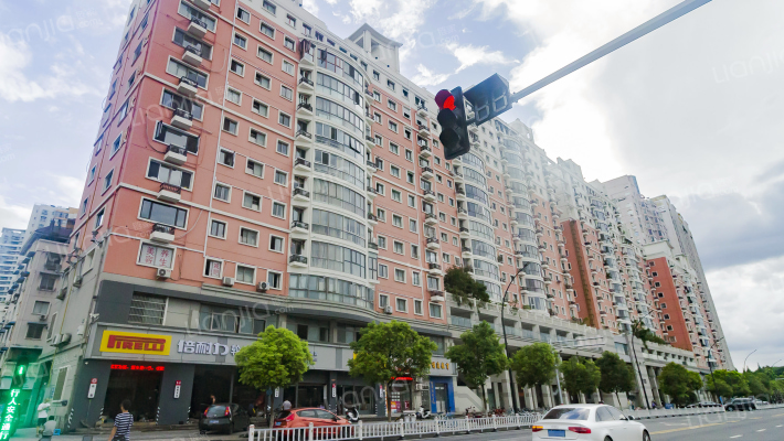 金潮大厦外景图