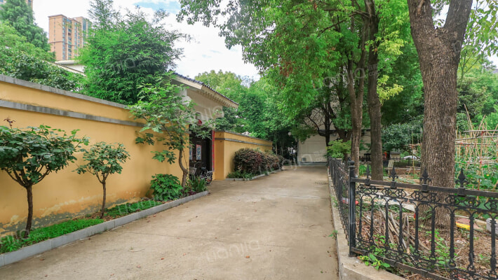 建委家属院外景图