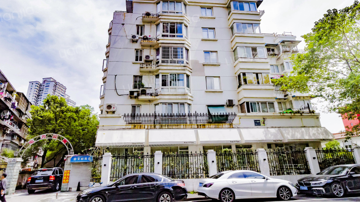 电力公寓外景图