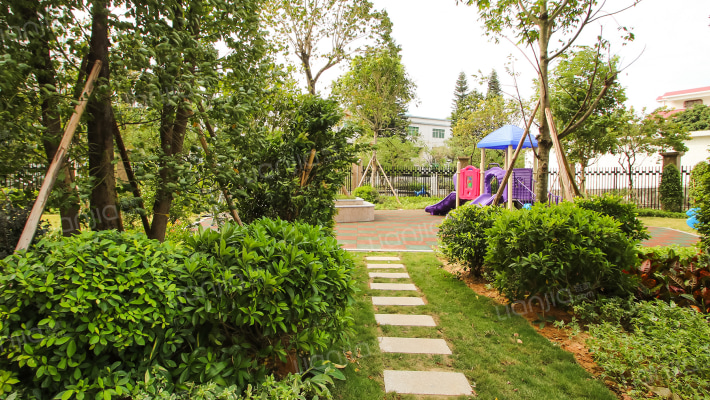 名豪花园外景图