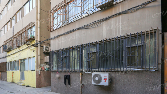 省监狱局住宅楼（甘南路）外景图