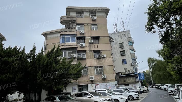 二里井六建公司住宅楼外景图