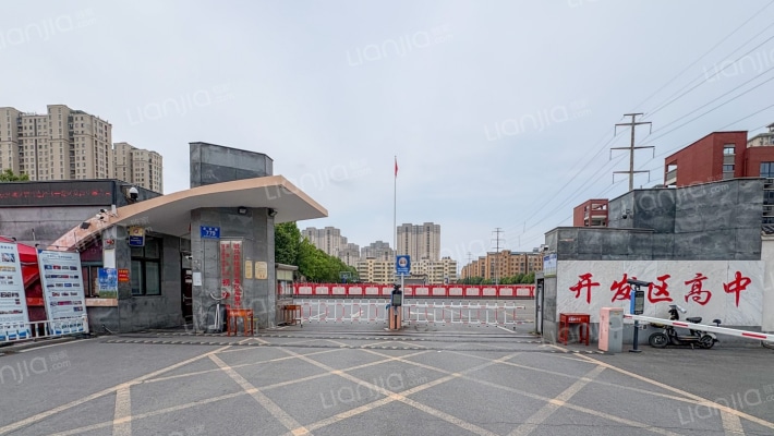 敬业高中家属院外景图