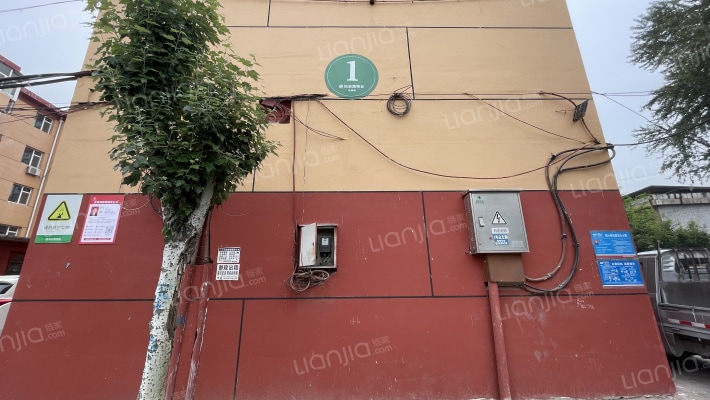 中铁十二局工程三工程有限公司修理制造厂外景图