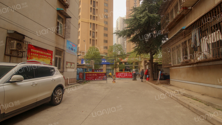 武重经济实用小区外景图