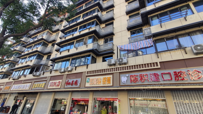 粮食局宿舍外景图