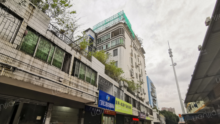 中人集团宿舍外景图