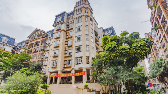 都市玫瑰苑外景图