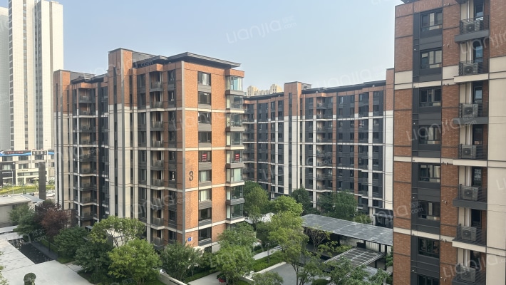 中海东港外景图