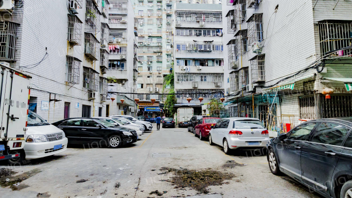 朝阳大楼外景图