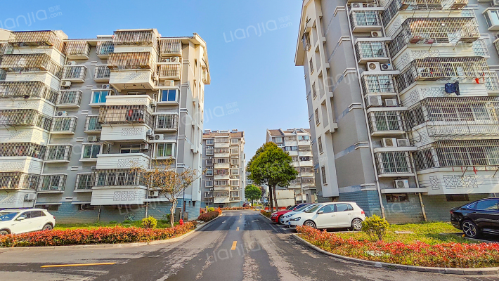 长新公寓南区外景图