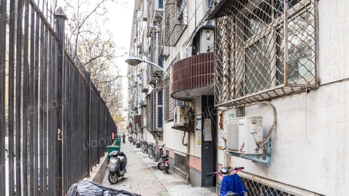 省政府移民办家属院外景图