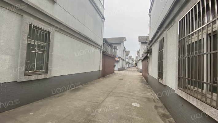 张公桥小区外景图